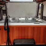 Nad Osada Apartman
